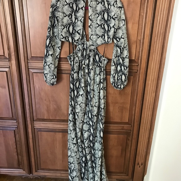 Snake print cut out jumpsuit - Picture 4 of 5